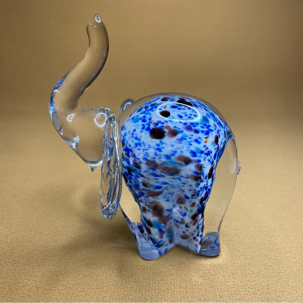 Art glass Elephant Murano style - signed by the artist